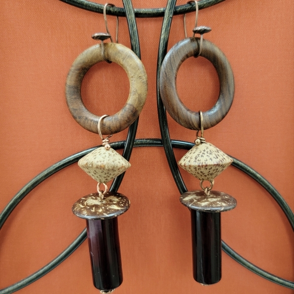 Chunky African/ Bohemian Earrings - Picture 2 of 3